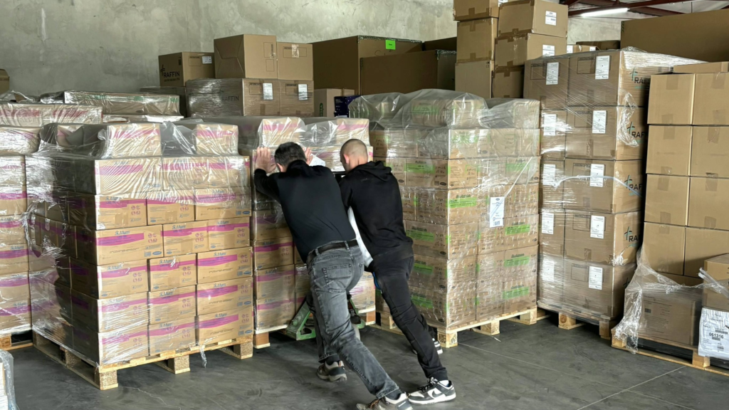 Le CAMZ répartie nos dons dans toute l'Ukraine.